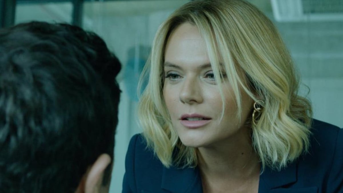 Bambaşka Biri’nin Nükhet’i sosyal medyada nabız yükseltti, gören duramadı! “Hande’yi sollar”