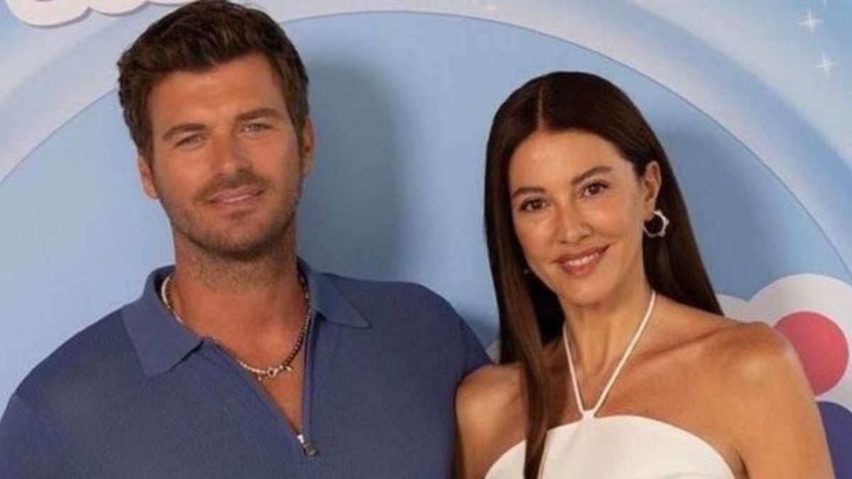 Başak Dizer banyoda poz verdi! Güzelliğine alevler yağdı