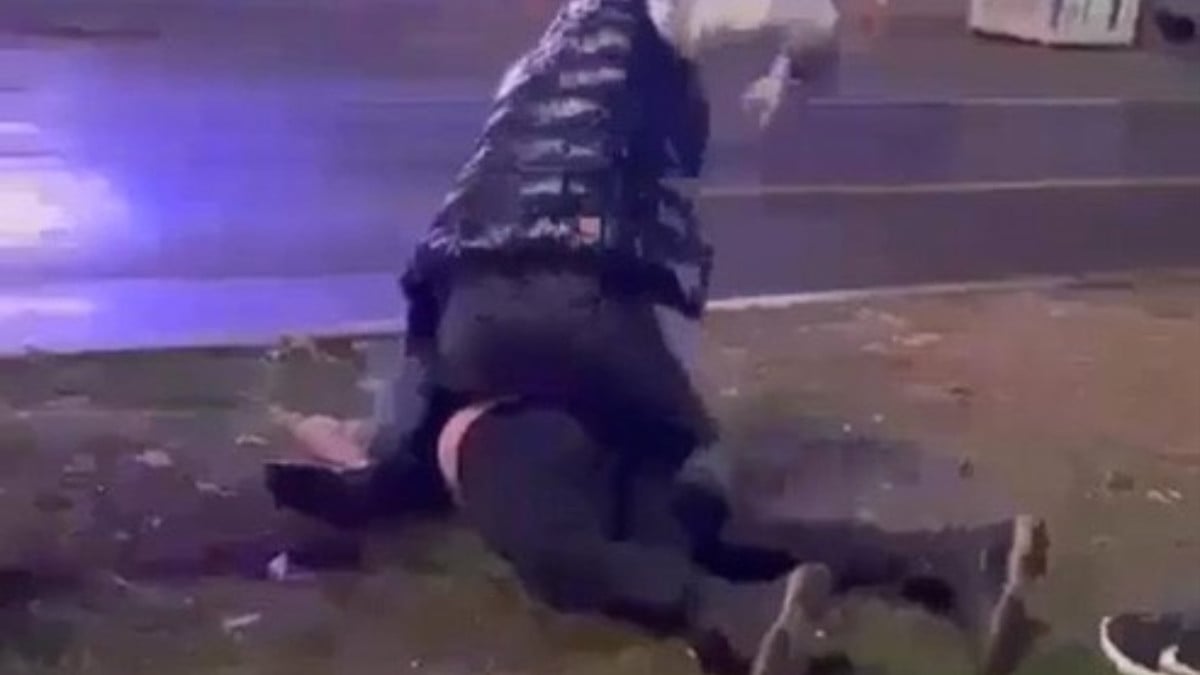 Benekli Ayhan dakikalarca dayak yedi: Baygınlık geçirdi