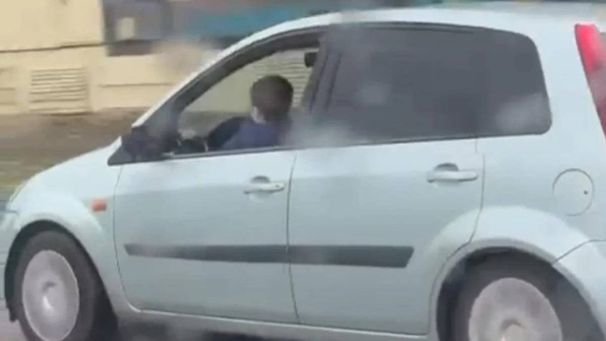 Bursa’da tepki çeken görüntü: Küçük çocuk direksiyon başında