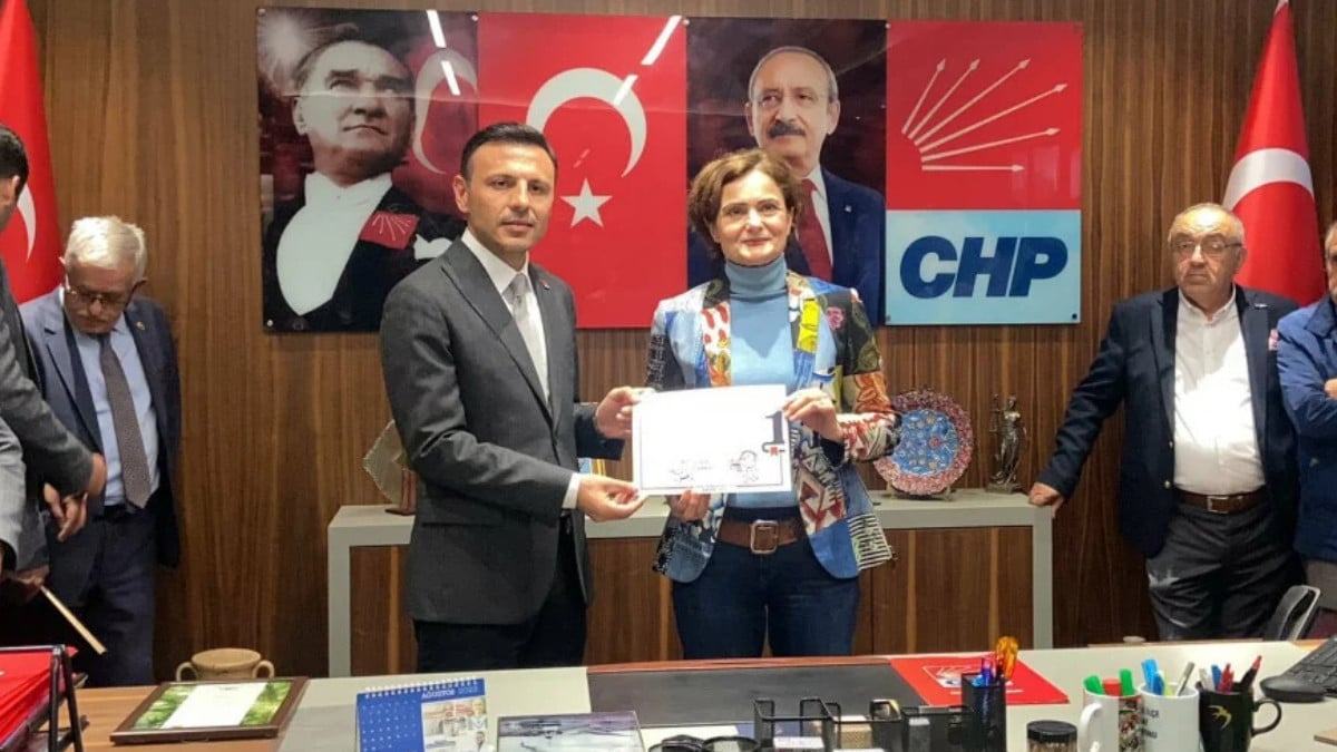 Canan Kaftancıoğlu görevini Özgür Çelik’e devretti