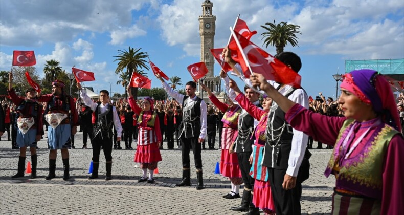 Cumhuriyet’in 100’üncü yılı: 81 ilde bayraklar dalgalanıyor!