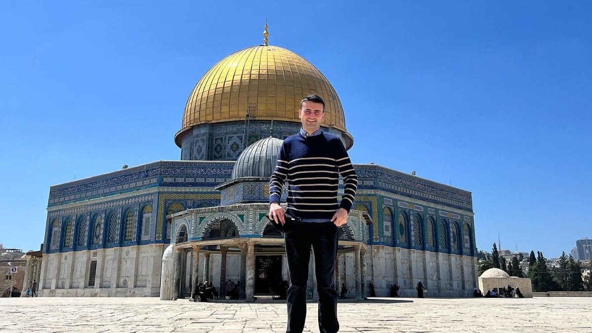 CZN Burak, Filistin bayrağı yapınca İsraillilerin hedefi oldu