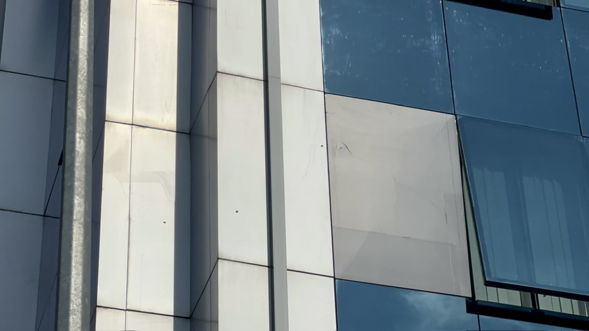 Dilan Polat’ın polikliniğe silahlı saldırı: Binayı kurşunladılar