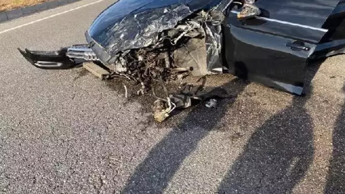 Diyarbakır’da feci kaza! Hafif ticari araçla otomobil çarpıştı…