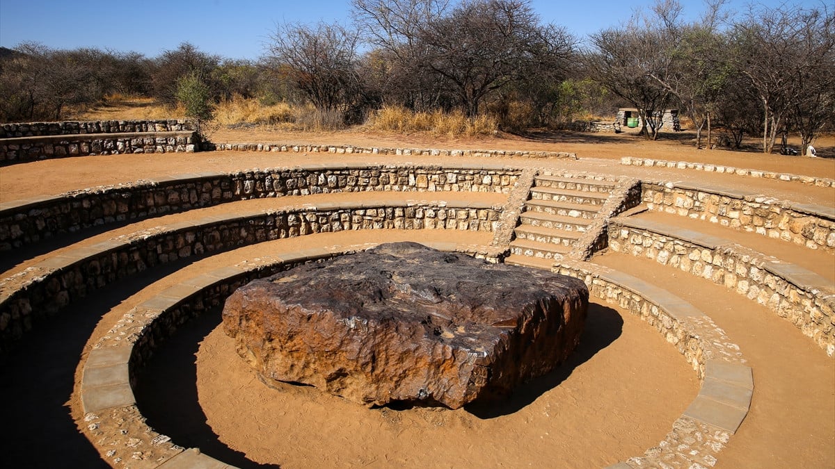 Dünyaya tek parça düşen en büyük göktaşı: Hoba Göktaşı