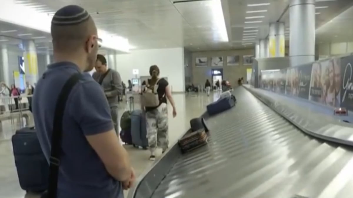 Fransız vatandaşı İsrailli askerler, orduya katılmak için yola çıktı