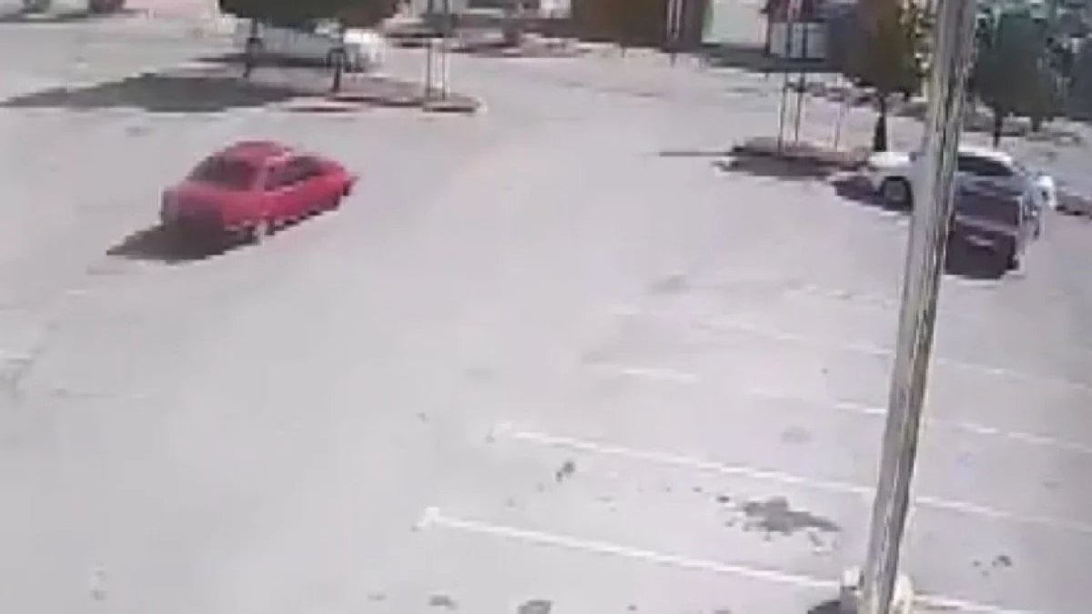 Gaziantep’te AVM otoparkında drift atan 2 araca 40 bin lira ceza