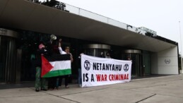 Hollanda’da İsrail karşıtı protesto: Netanyahu bir savaş suçlusu