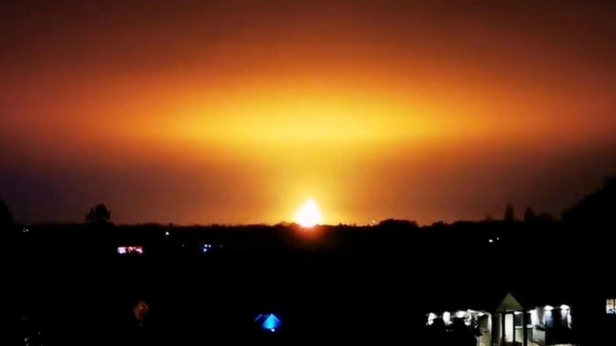 İngiltere’de biyogaz tesisine yıldırım düştü: Patlama meydana geldi