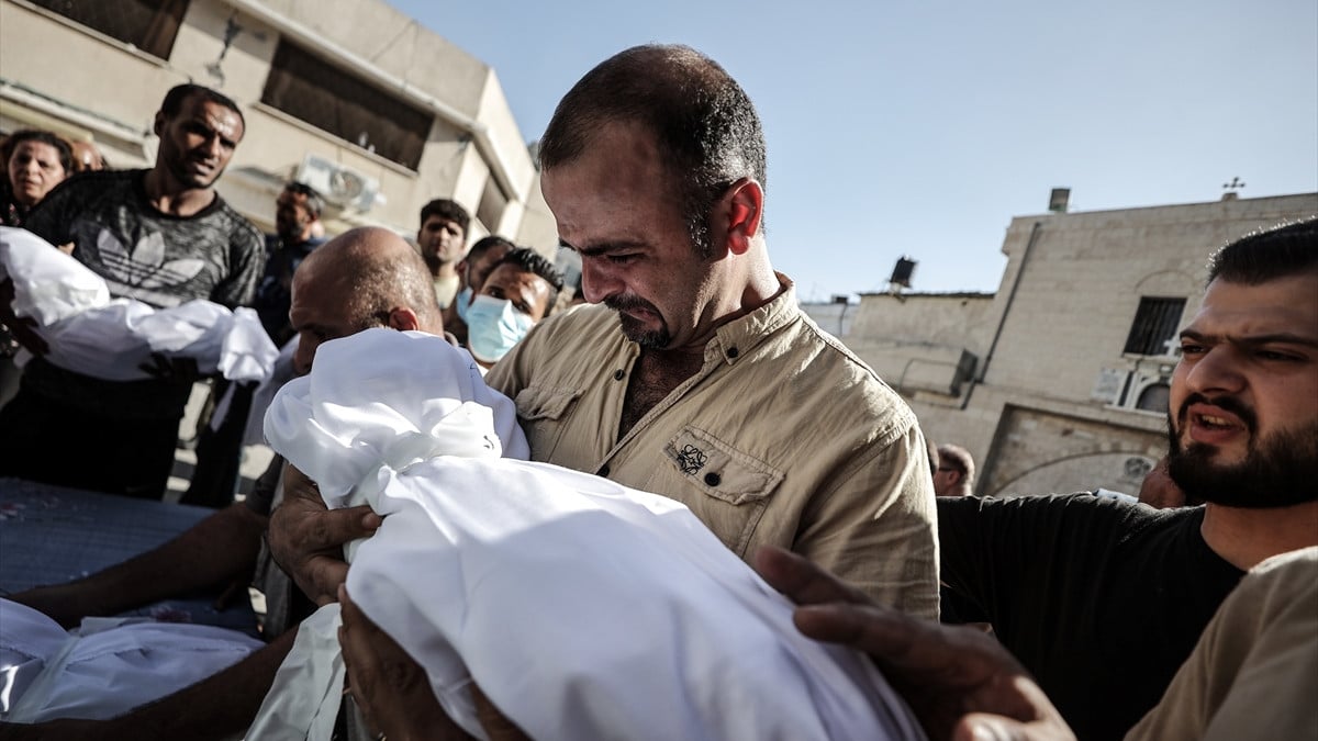 İsrail’in Gazze’deki tarihi kiliseye saldırısında ölü sayısı 20’ye çıktı