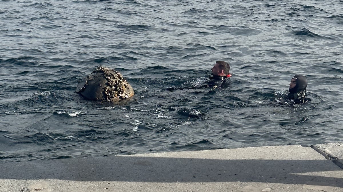 İstanbul Boğazı’nda mayın paniği: Şamandıra çıktı