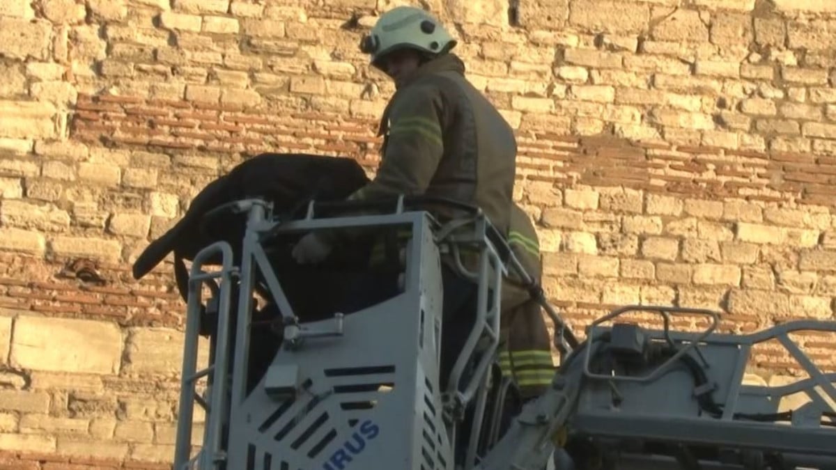 İstanbul Fatih’te tarihi surlarda şüpheli ölüm