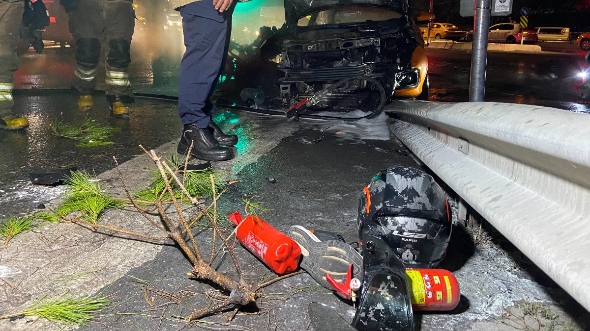 İstanbul Gaziosmanpaşa’da taksi ile motosiklet çarpıştı: 1 ölü 1 yaralı