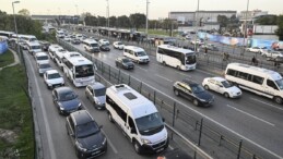 İstanbul trafiği kilit! Bazı bölgelerde yoğunluk yaşanıyor