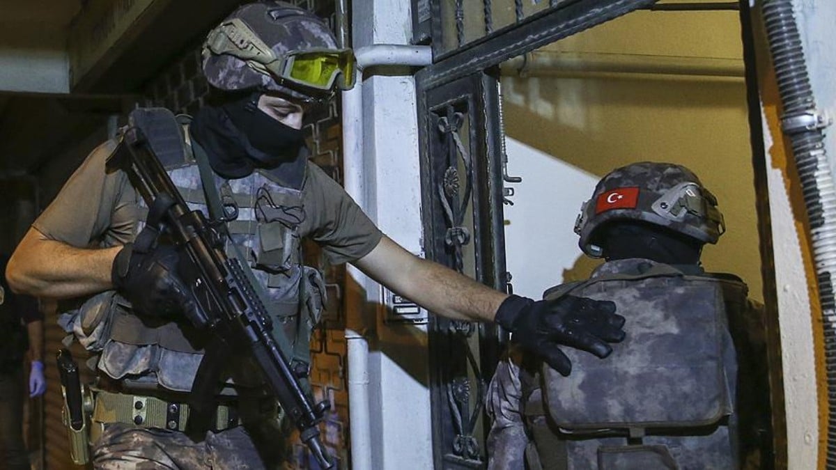 İstanbul’da büyük uyuşturucu operasyonu! 104 şüpheli yakalandı