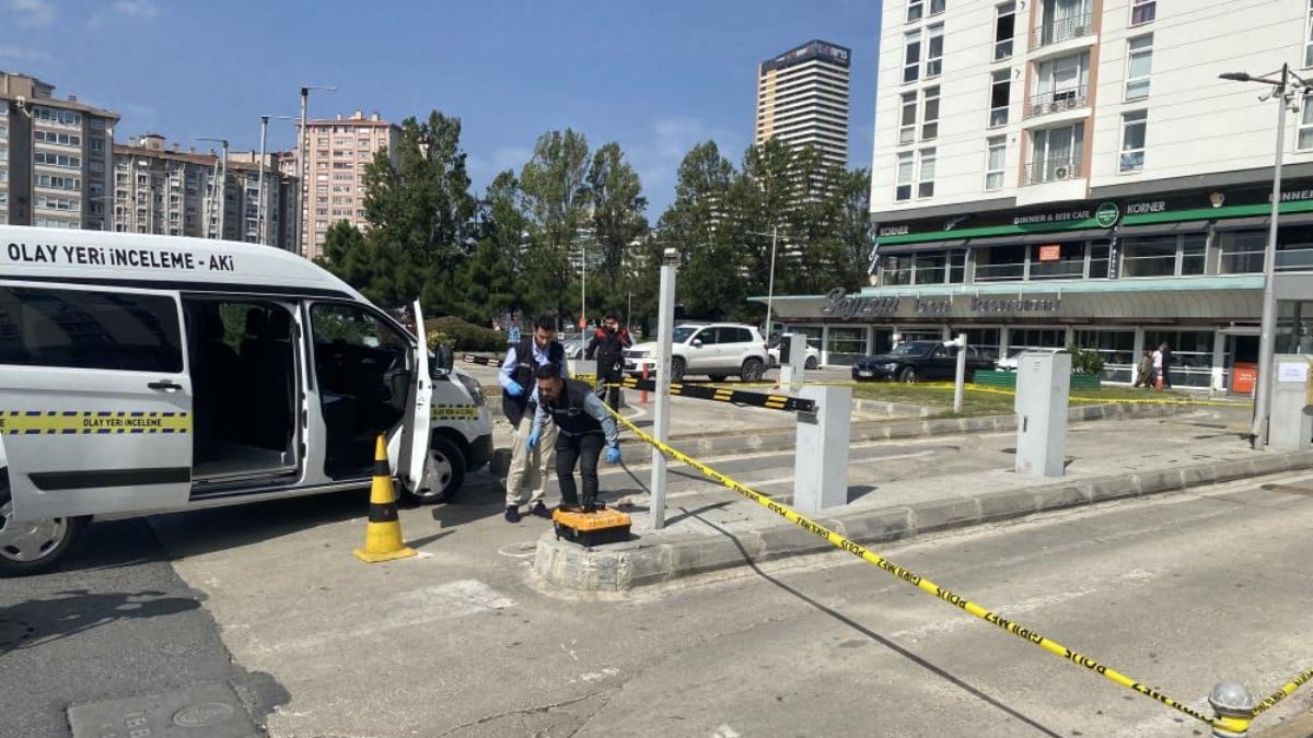 İstanbul’da otopark bariyerinin açılmamasına sinirlendi! Havaya ateş etti