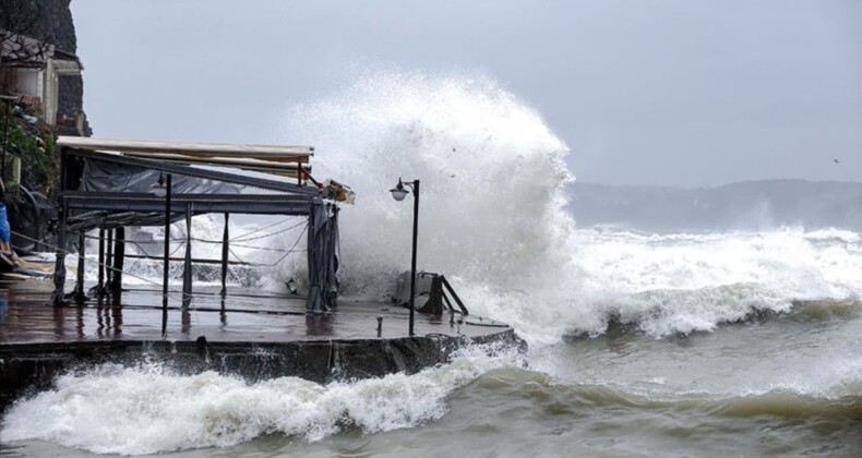 İstanbul’da sabah saatlerine dikkat: Valilikten fırtına uyarısı geldi