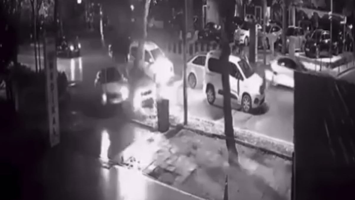 İstanbul’da sürücü hatalı şerit değiştirdi: Kaza kaçınılmaz oldu