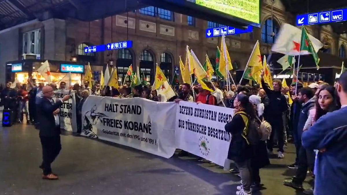 İsviçre’de PKK destekçilerinden TSK’nın PKK hedeflerine yaptığı operasyonlara protesto