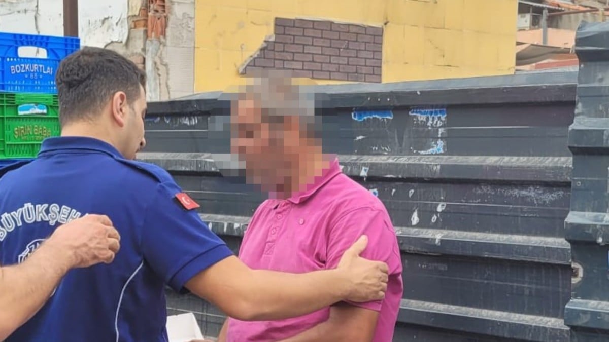 İzmir’de dilenci 20 dakikada bin 200 lira topladı