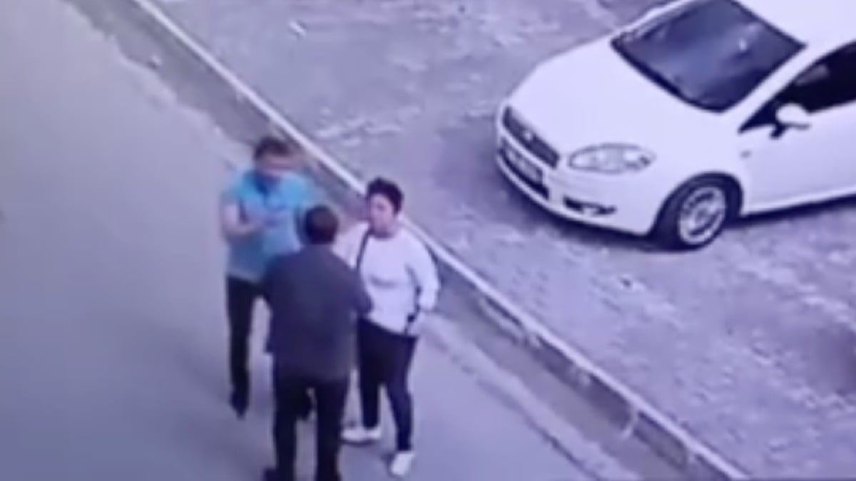 Kahramanmaraş’ta bir çift çocuklarını uyaran öğretmeni darbetti