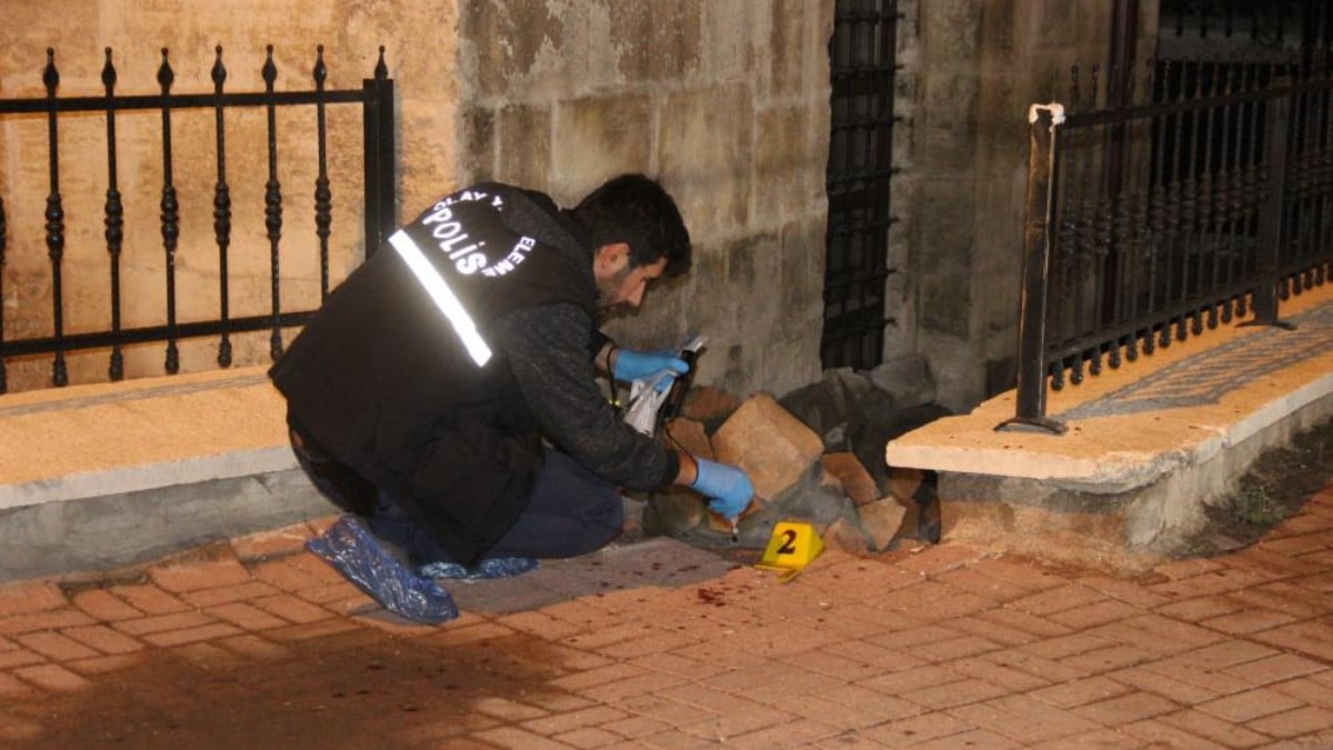 Karaman’da göğsünden bıçaklanan kişi ağır yaralı halde hastaneye kaldırıldı