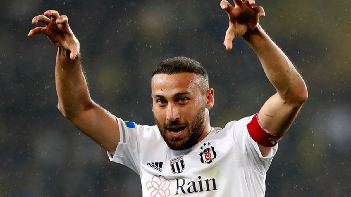 Kartal pençelerini Türkiye’nin en güzel kızına takmış! Cenk Tosun’un eşi sosyal medyayı salladı