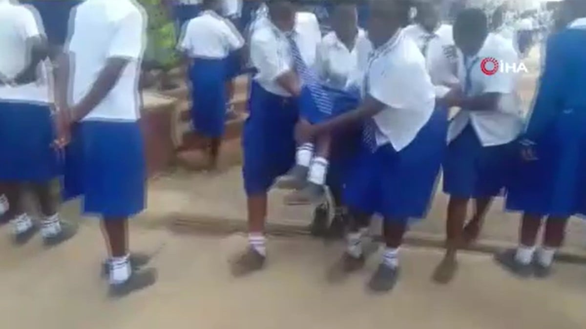 Kenya’da gizemli hastalık alarmı! Öğrenciler yürüyemez hale geldi