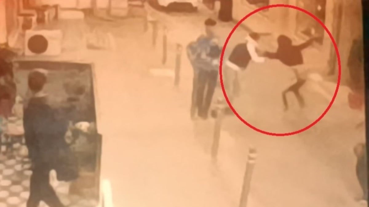 Kocaeli’de bir kişi sokakta karşılaştığı arkadaşı tarafından bıçaklandı