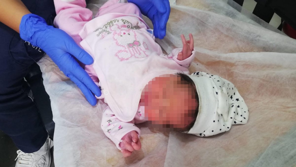 Kocaeli’de vahşet! Su kanalında 1 haftalık bebek bulundu