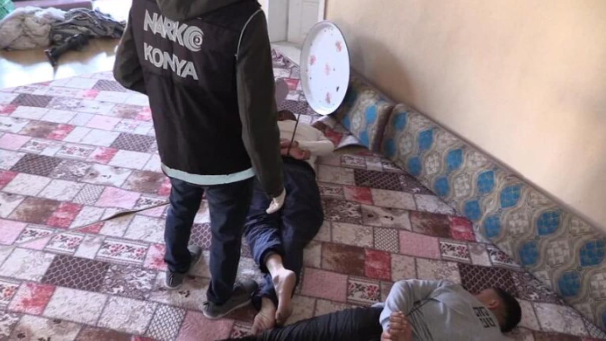 Konya’da ‘Polis dahi giremez’ denilen mahalleye uyuşturucu baskını: 6 tutuklu