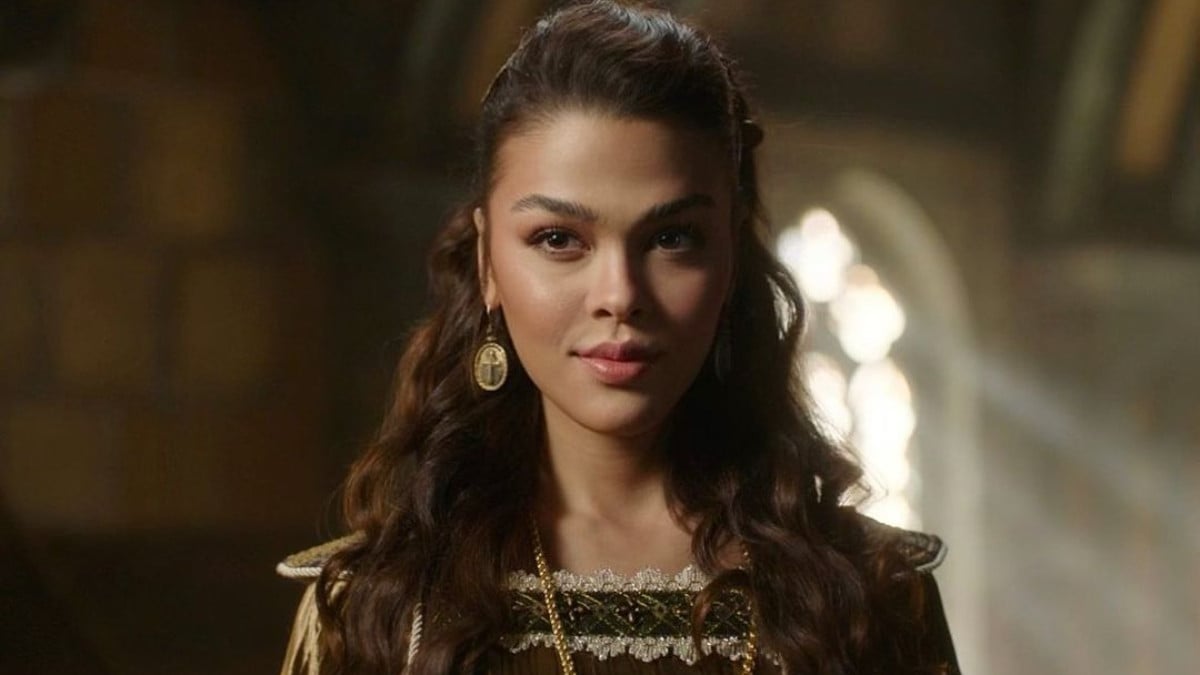 Kuruluş Osman’ın Burçin Hatun’u Aslıhan Karalar’ın annesine yorum yağdı! “Kardeş misiniz”