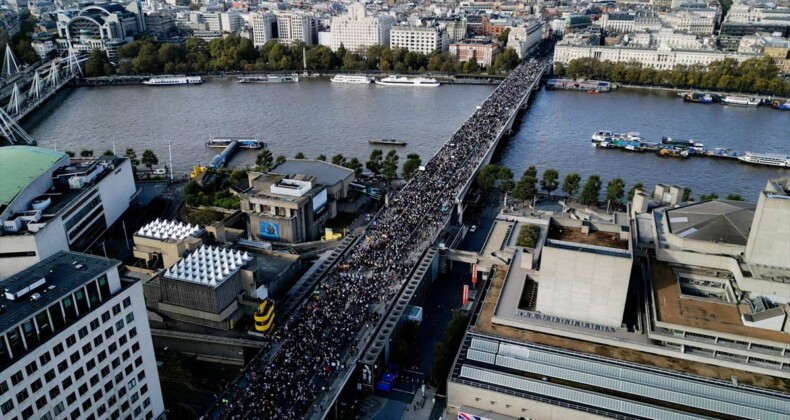 Londra’da on binlerce kişi Filistin’e destek için toplandı: İsrail’e tepki yağdı