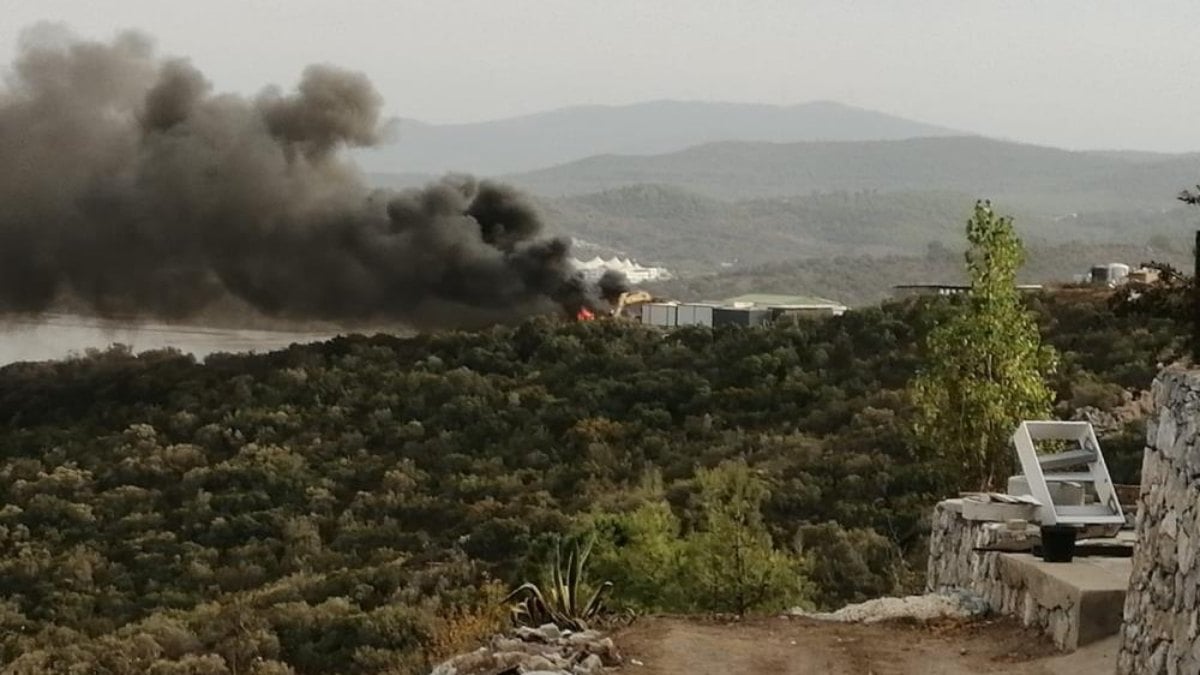 Muğla’da işçilerin kaldığı inşaat konteynerleri yandı