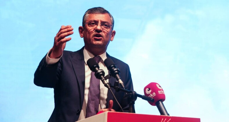 Özgür Özel delegelere seslendi: Önce CHP sonra iktidar değişecek