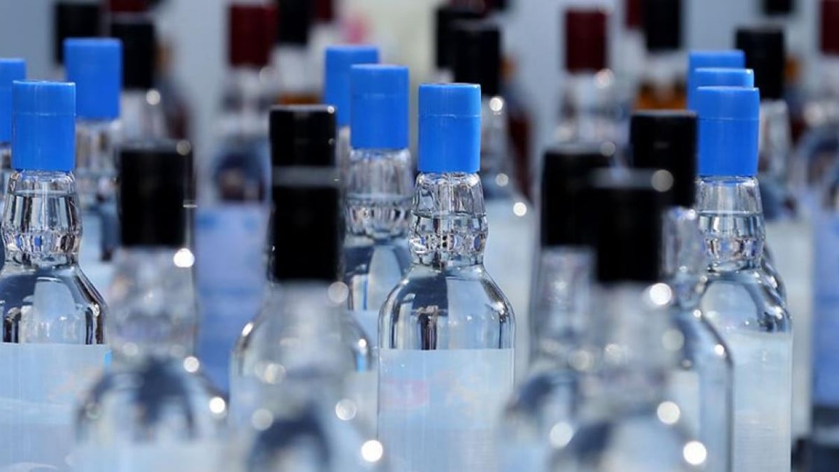 Sahte içki can aldı! İzmir’de zehirlenen bir kişi öldü