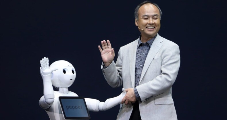 SoftBank CEO’su söylüyor! Yapay zeka 10 yıl içinde insanları geçecek