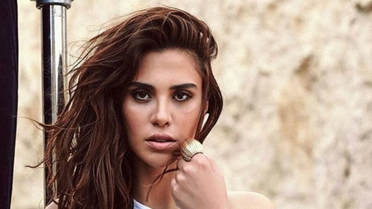 Şükran Ovalı iddialı pozlarıyla mest etti! Eşi Caner Erkin’in yorumu dikkat çekti..