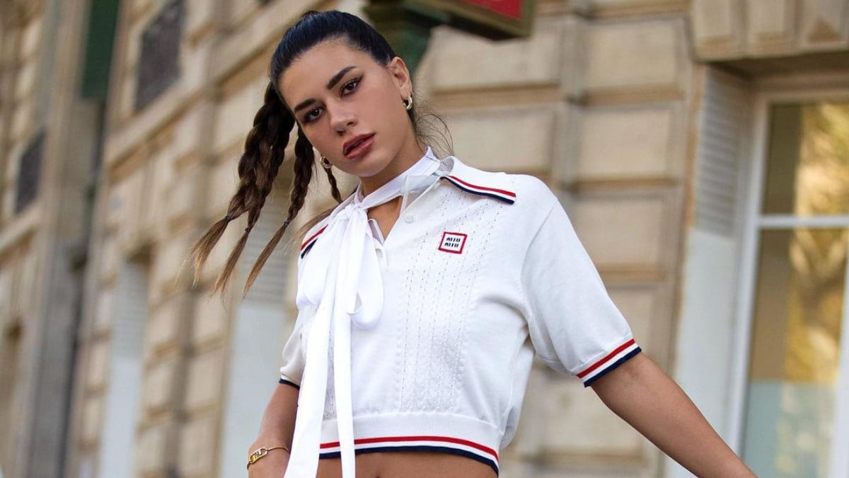 Şükrü Özyıldız’ın fenomen aşkı Sibil Çetinkaya baştan sona transparan oldu! “Kıvrımlar inanılmaz”