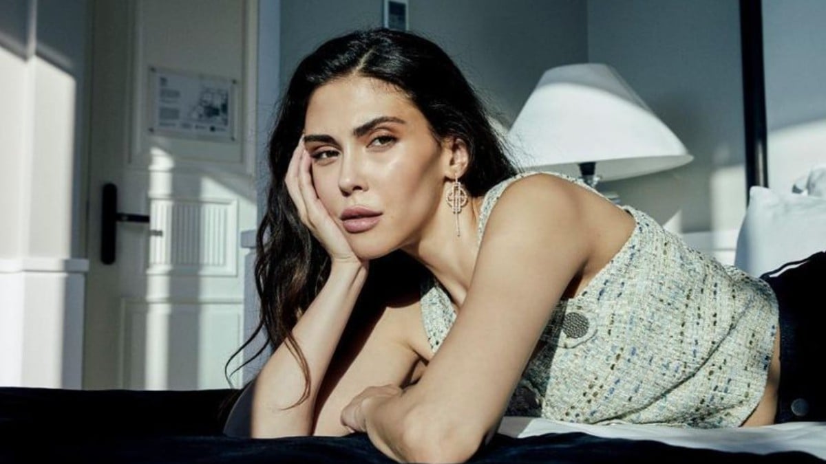 Sütyenle çalılıklarda! Dilara Aksüyek cesurlaştı, Instagram sallandı…