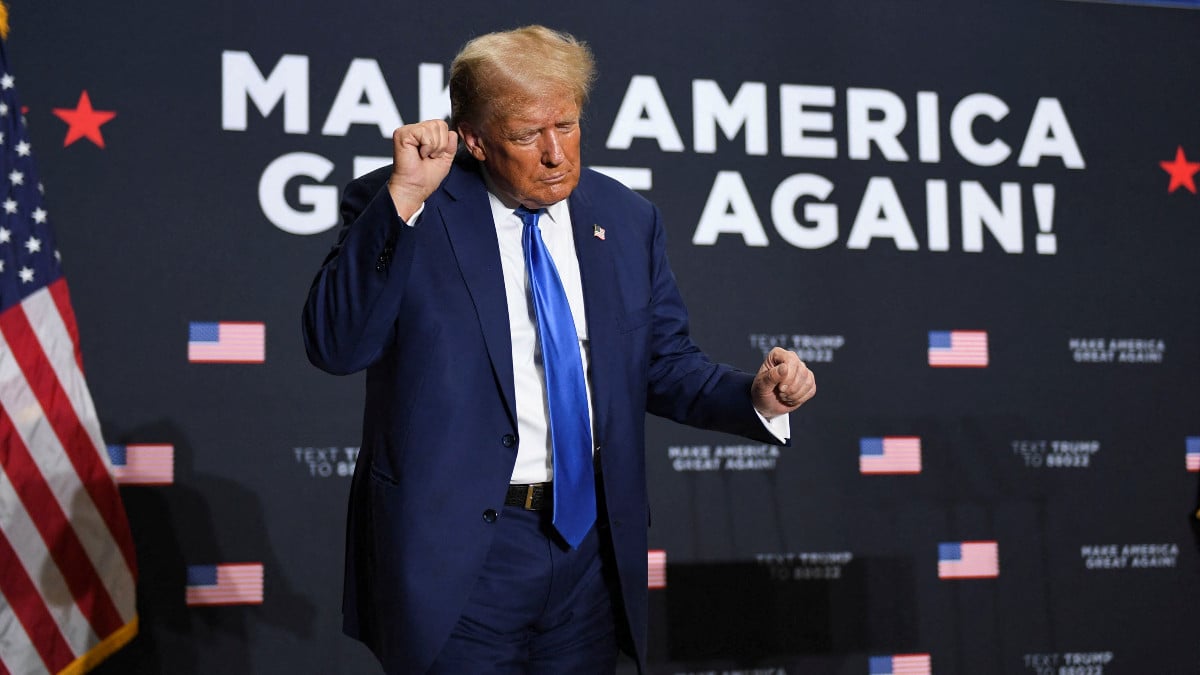 Trump bir kez daha Biden’ı taklit etti: Bu adam bunak