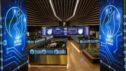 Tüm zamanların en yüksek seviyesi! Borsa İstanbul 8 bin puanı aşarak rekor kırdı