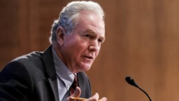 Türkiye düşmanı Senatör Chris Van Hollen, Suriye’deki operasyondan rahatsız oldu