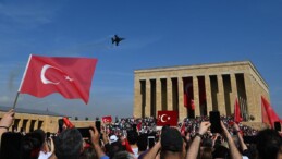 Türkiye’de 100’üncü yıl coşkusu! Anıtkabir 1 milyon 182 bin 425 ziyaretçi ağırladı