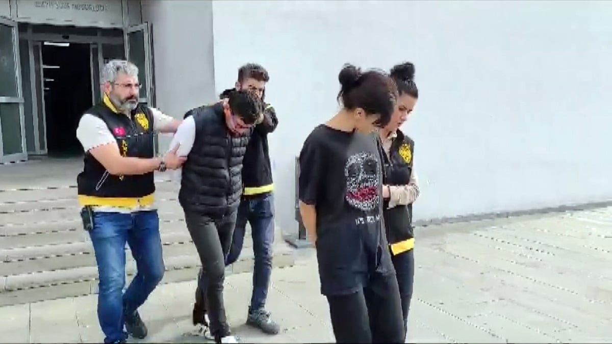 Adana’da motosiklet çalmaya çalışan sevgililer tutuklandı