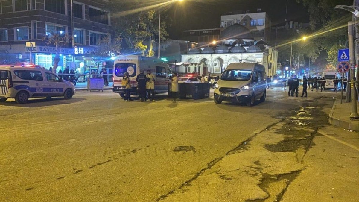 Adıyaman’da kamyonun altında kalan yaya can verdi