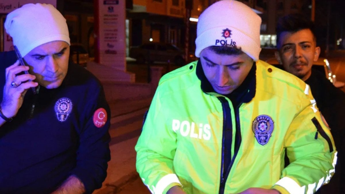 Aksaray’da drift yapan alkollü sürücü polise yakalandı: İntihar ederim