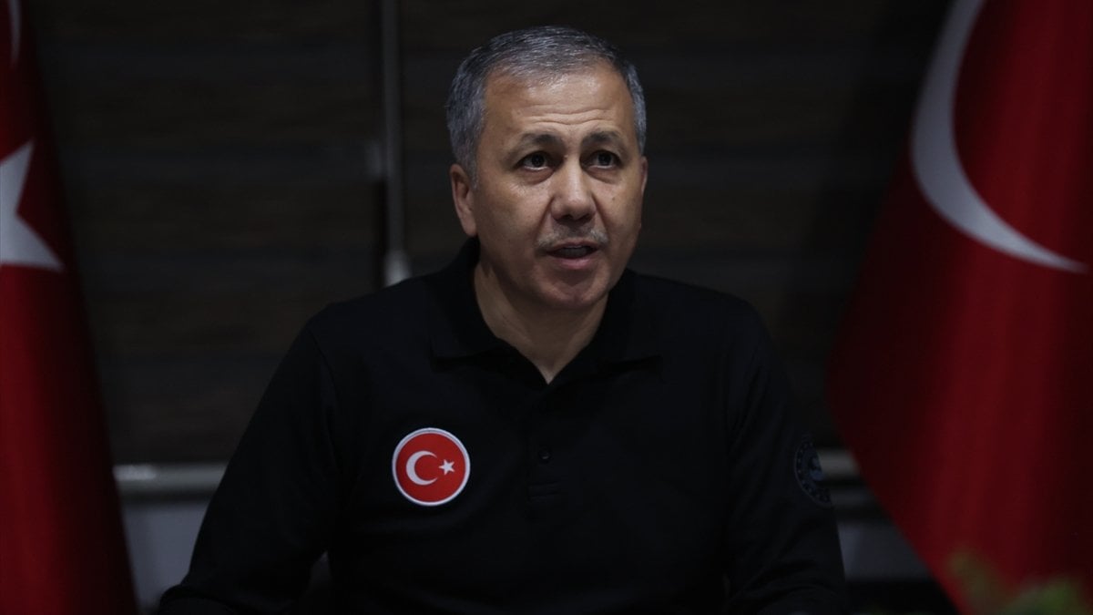 Ali Yerlikaya, Zonguldak’ta iletişimin kesildiği geminin battığını açıkladı