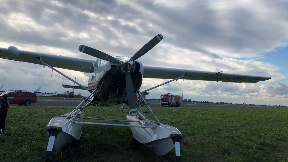 Atatürk Havalimanı’nda hareketli anlar! Özel uçak pistten çıktı